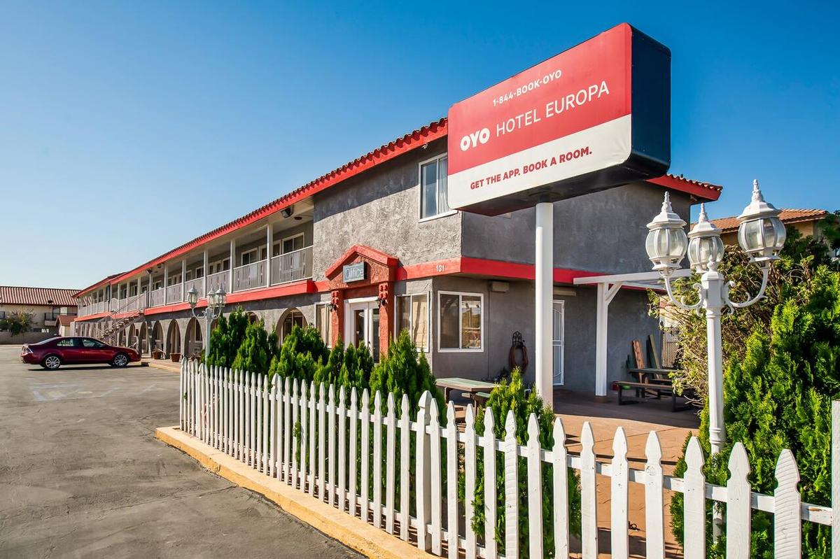 OYO Hotel Europa Ridgecrest Pet Policy