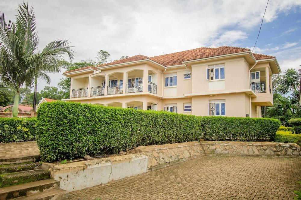 Pet Friendly Dream Palace Hotel Mbale