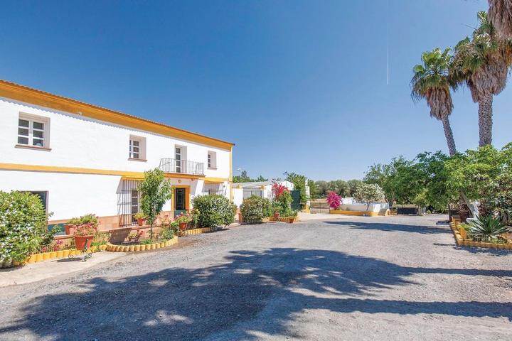 Pet Friendly Stunning Home in Huelva with 6 Bedrooms