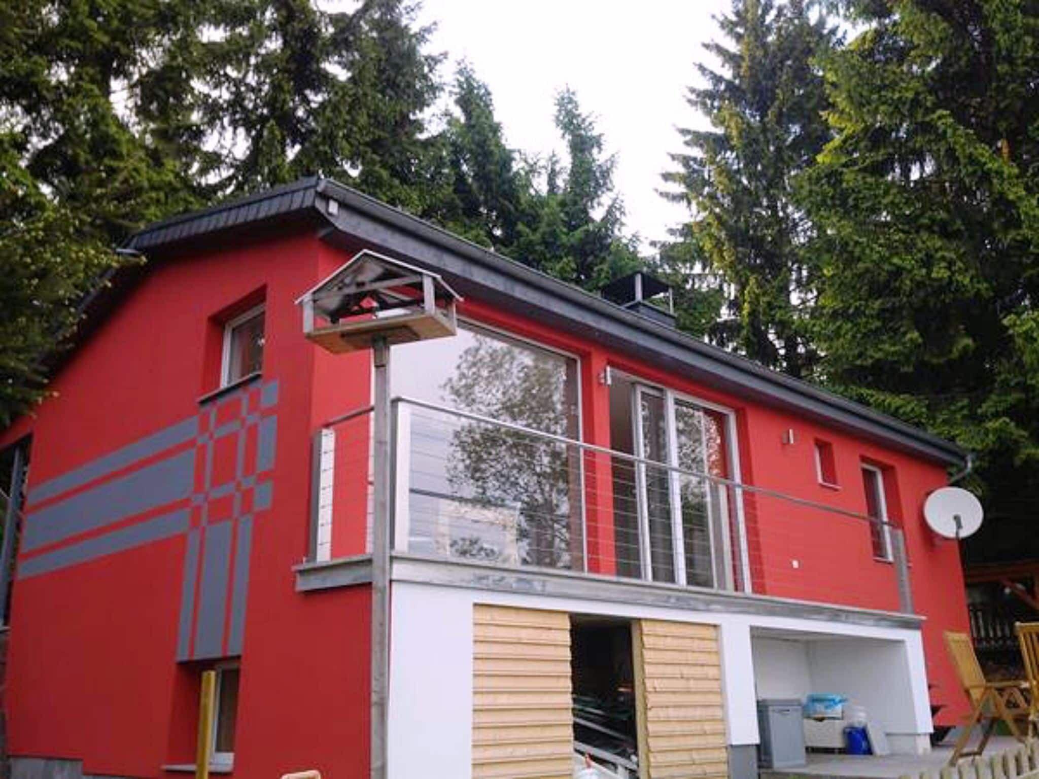 Pet Friendly Bright Holiday Home in Schnett with Private Garden