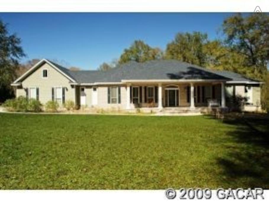 Pet Friendly Hotels In Newberry Fl Bringfido