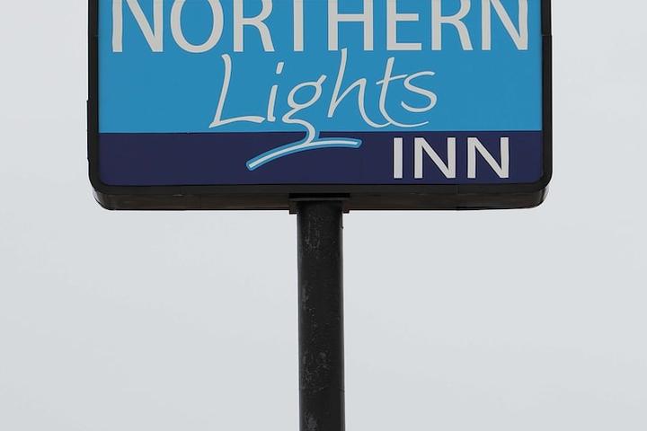 Pet Friendly Northern Lights Inn Rugby
