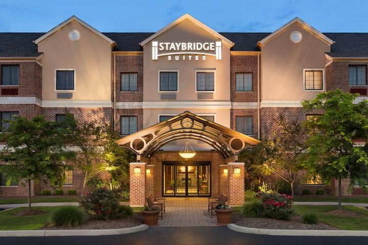 Pet Friendly Staybridge Suites Akron-Stow-Cuyahoga Falls an IHG Hotel