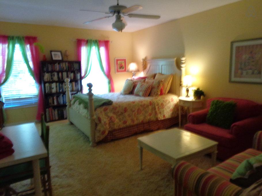 Fredericktown Airbnb Rentals Pet Policy