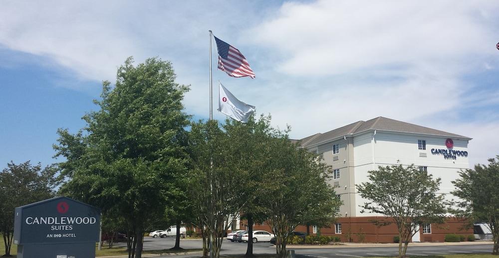 Pet Friendly Candlewood Suites Greenville NC an IHG Hotel