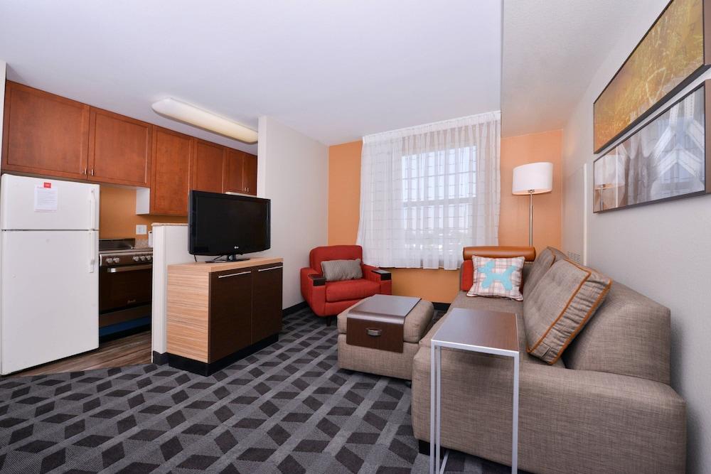 Pet Friendly TownePlace Suites by Marriott Ontario Airport