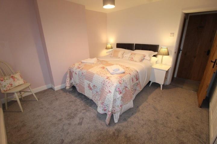 Pet Friendly 2BR Cute Cottage in the Village of Adlington