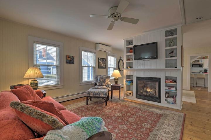 Pet Friendly 2BR Kennebunk Cottage With Yard
