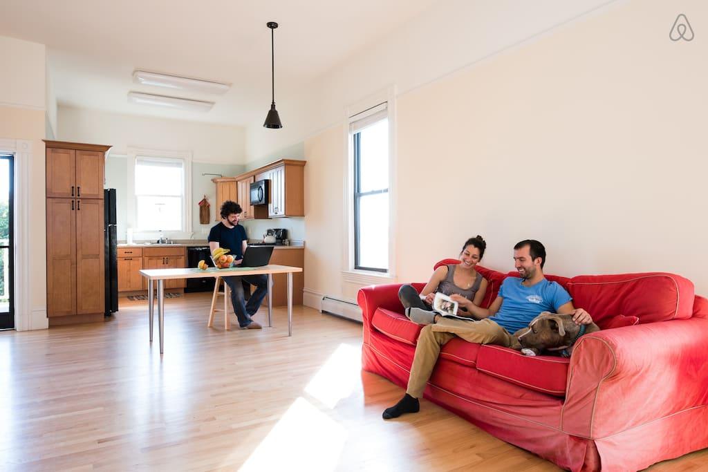 Emeryville Airbnb Rentals Pet Policy