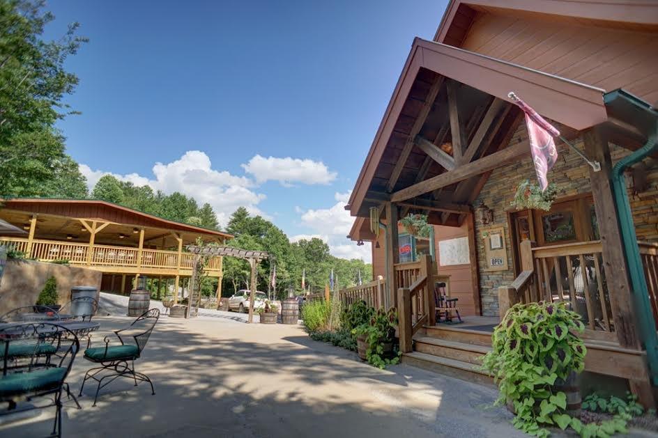 Pet Friendly Vacation Rentals In Blairsville Ga Bringfido