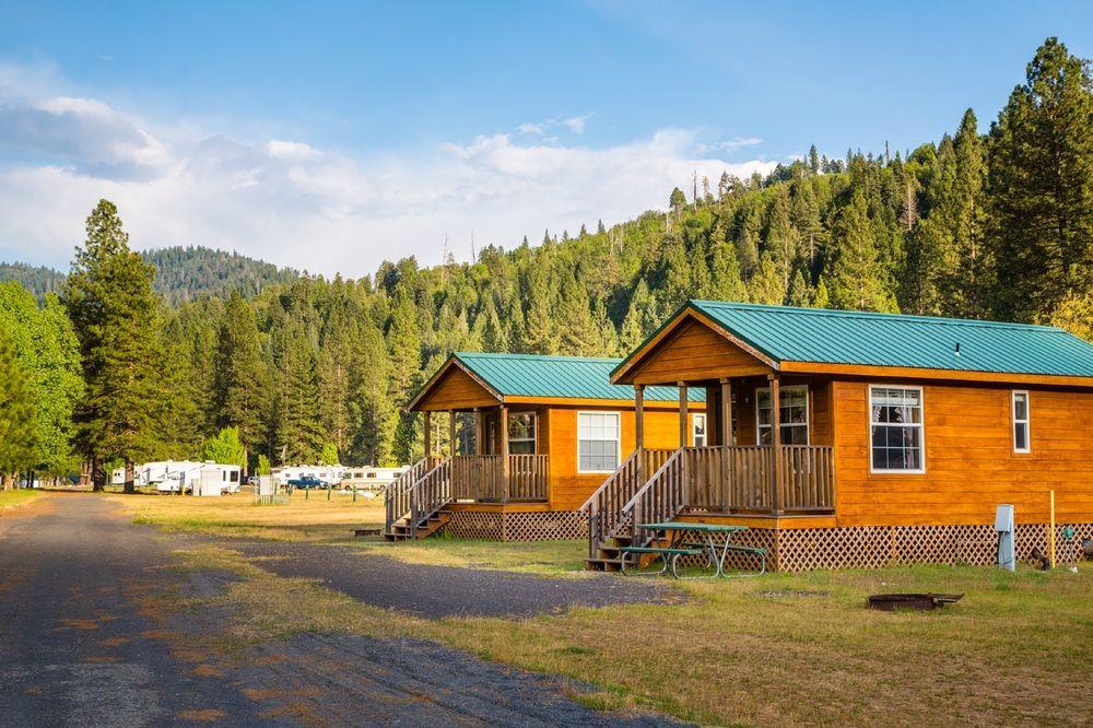 Yosemite Lakes RV Resort Pet Policy