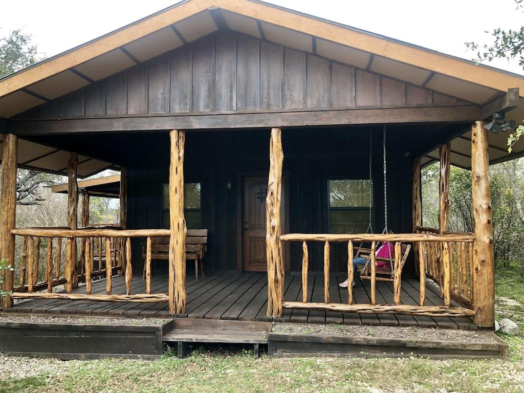 Pet Friendly Cabin at Sunset Ranch