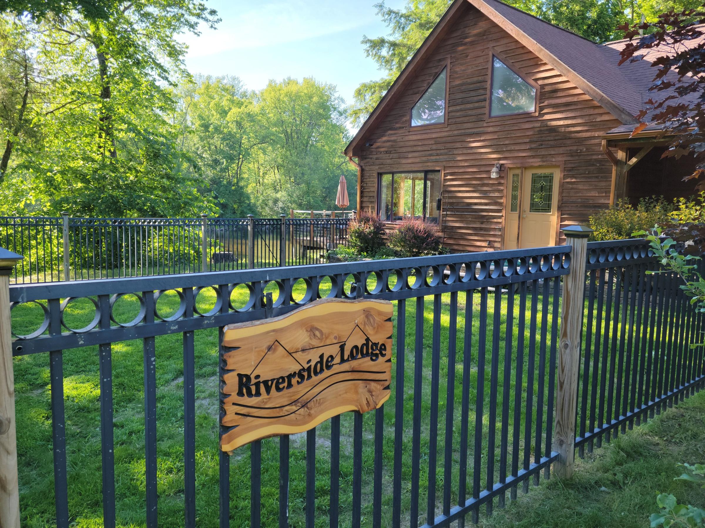 Riverside Lodge Pet Policy