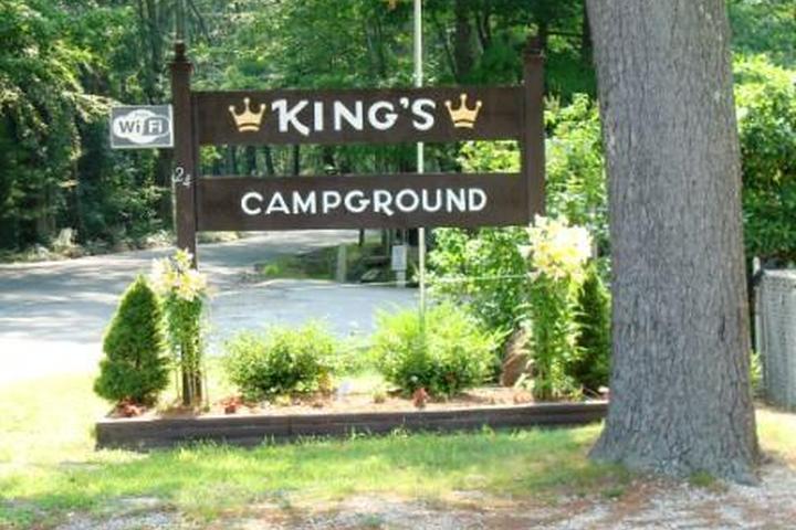 Pet Friendly King's Campground
