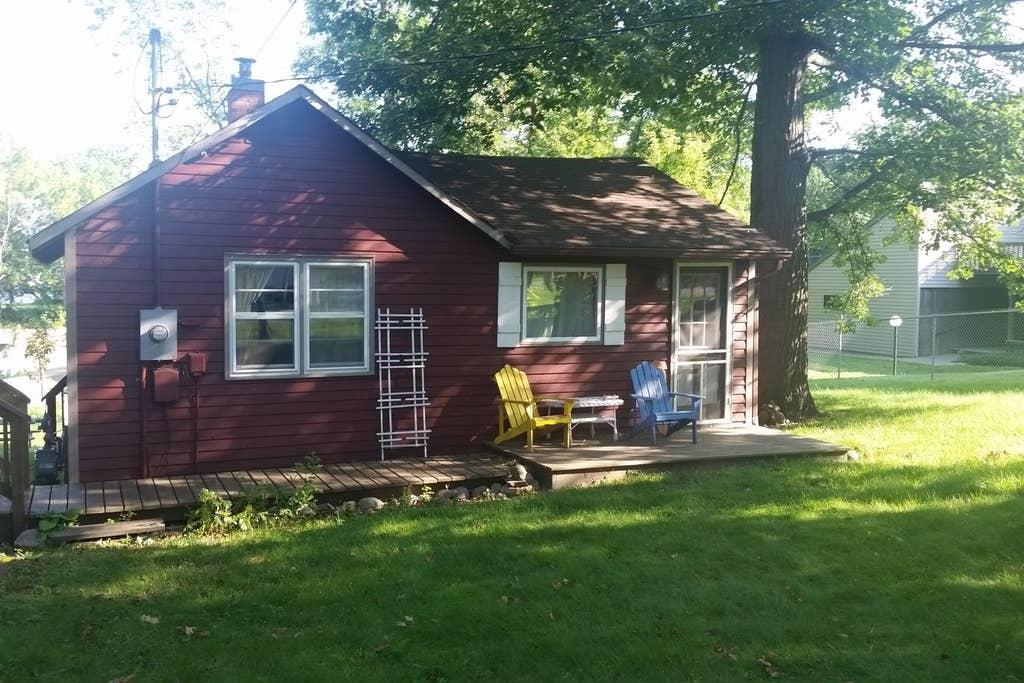 Bay Lake Airbnb Rentals Pet Policy