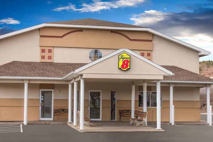 Pet Friendly Super 8 by Wyndham Clearfield