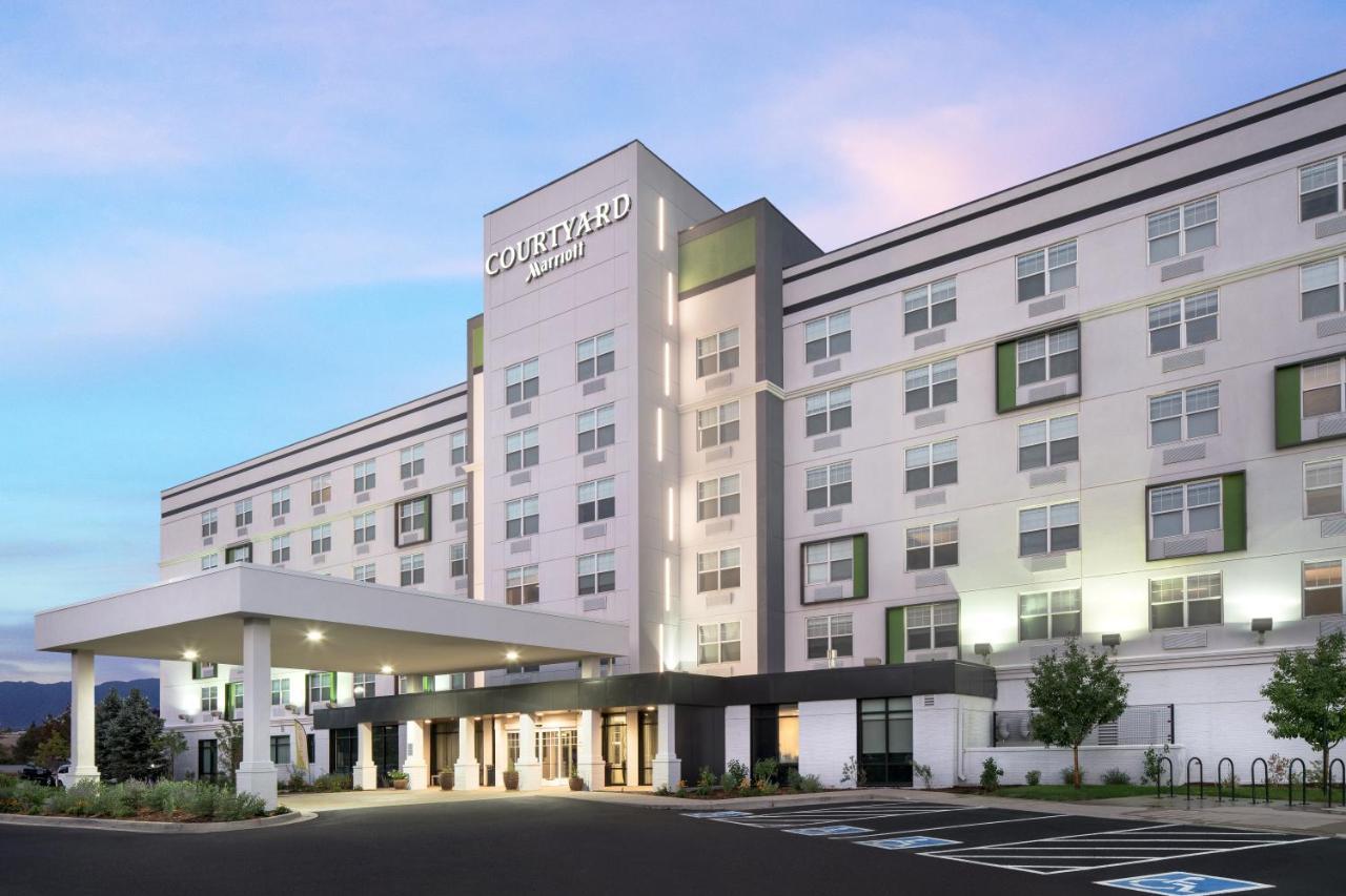 Courtyard Denver Airport at Gateway Park Pet Policy