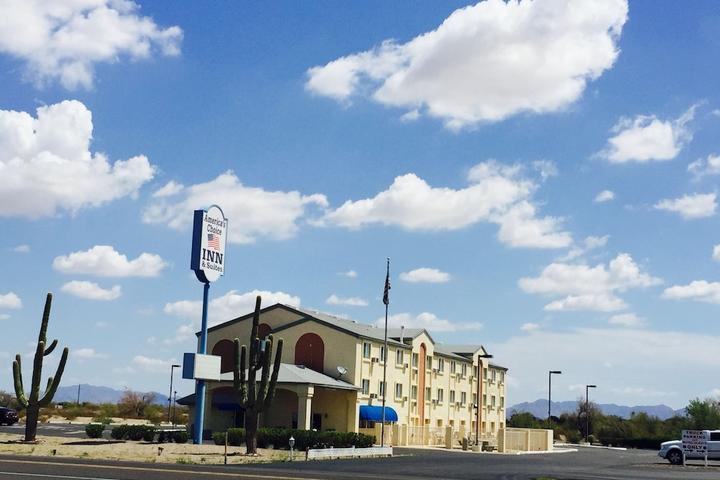 Pet Friendly Americas Choice Inn and Suites