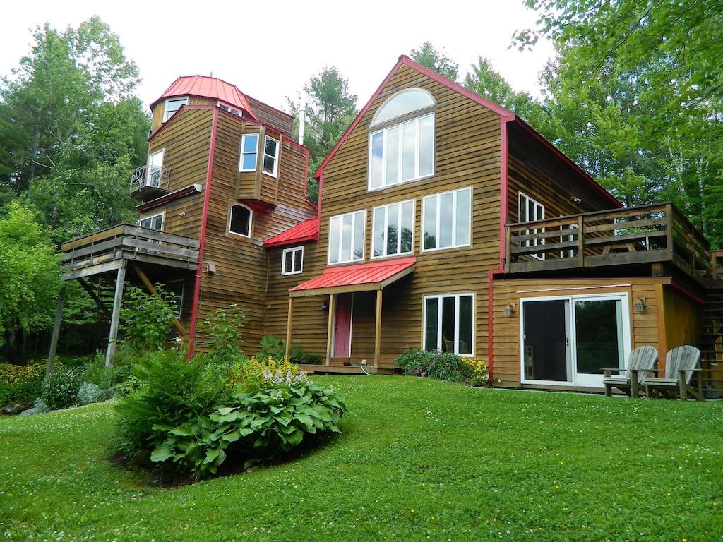 Stowe Silo Pet Policy