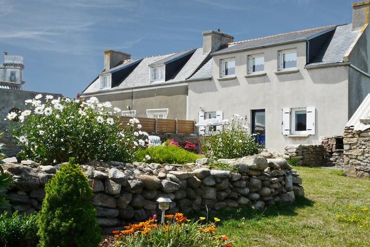 Pet Friendly Fully-Equipped House on a Breton Island