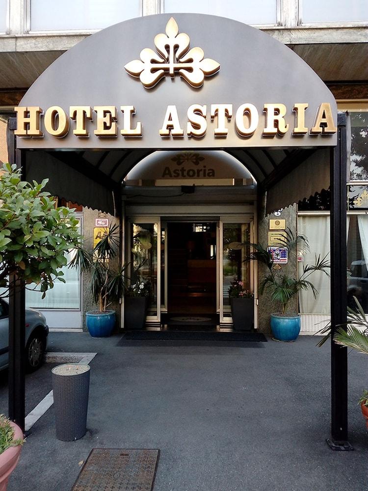 Pet Friendly Hotel Astoria Gallarate