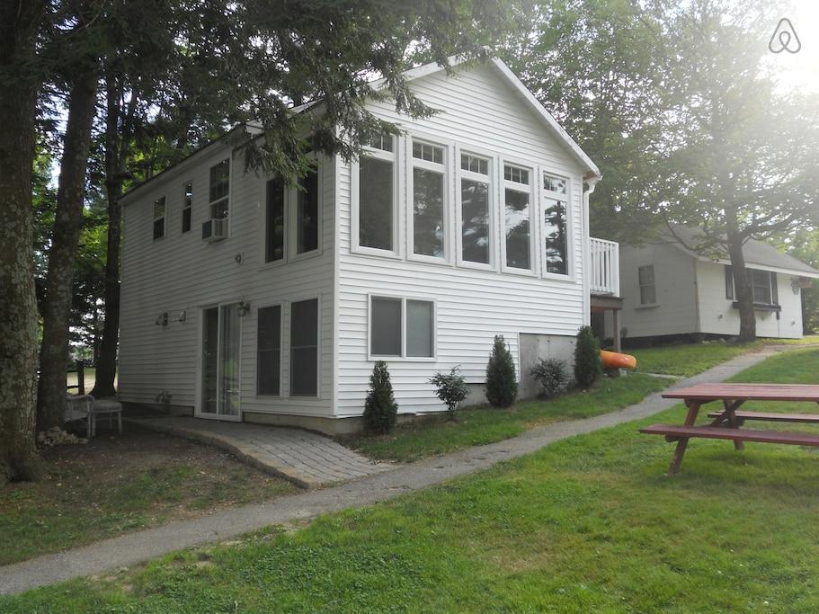 Pet Friendly Vacation Rentals In Little Sebago Lake Me Bringfido