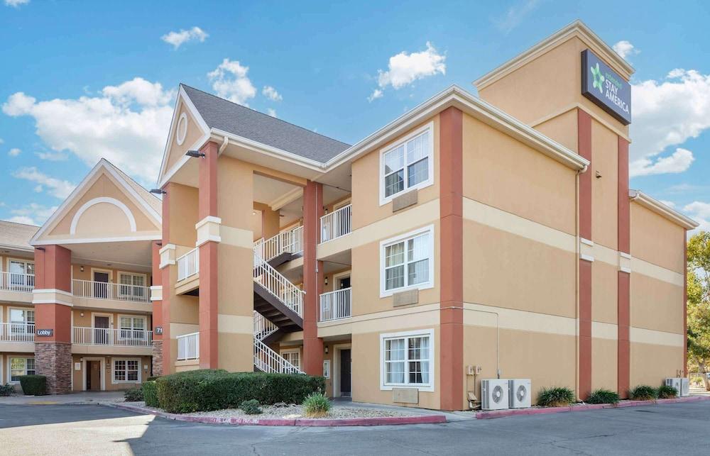 Pet Friendly Extended Stay America Suites Fresno North