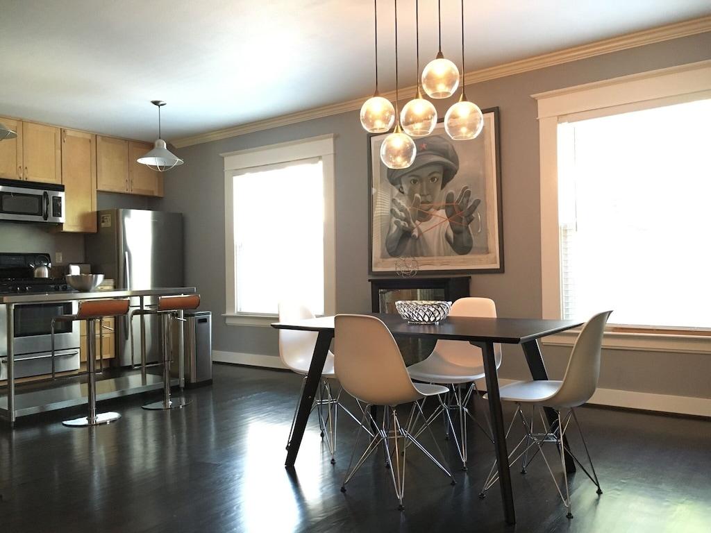 Pet Friendly 1/1 Condo in Heart of Downtown