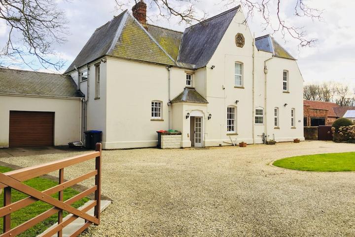 Pet Friendly Beautiful Home in Nottinghamshire Countryside