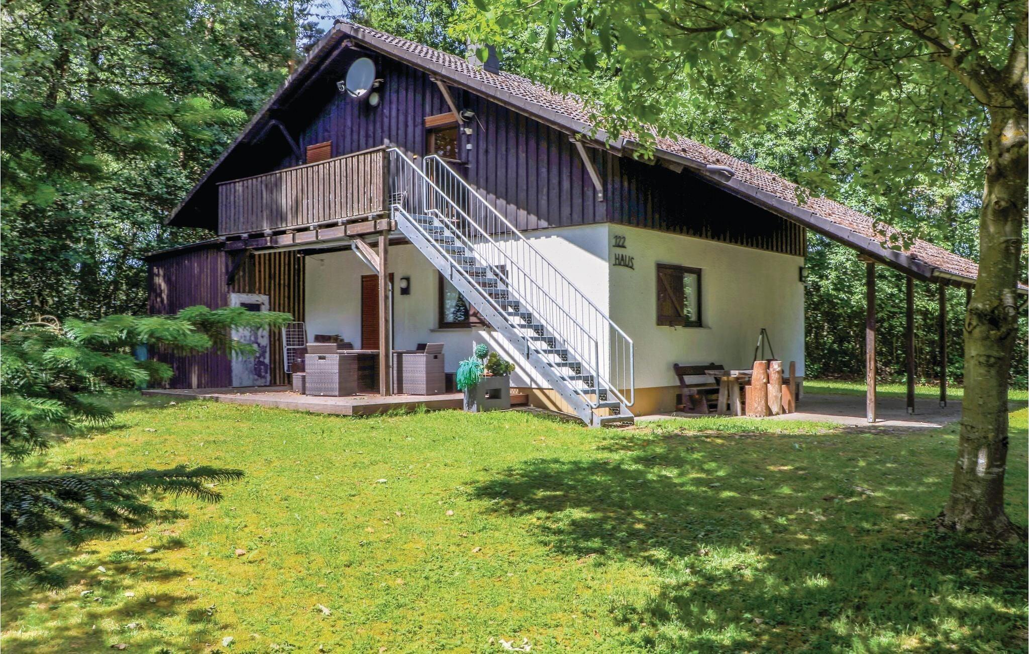Pet Friendly Amazing Home in Thalfang with 2 Bedrooms