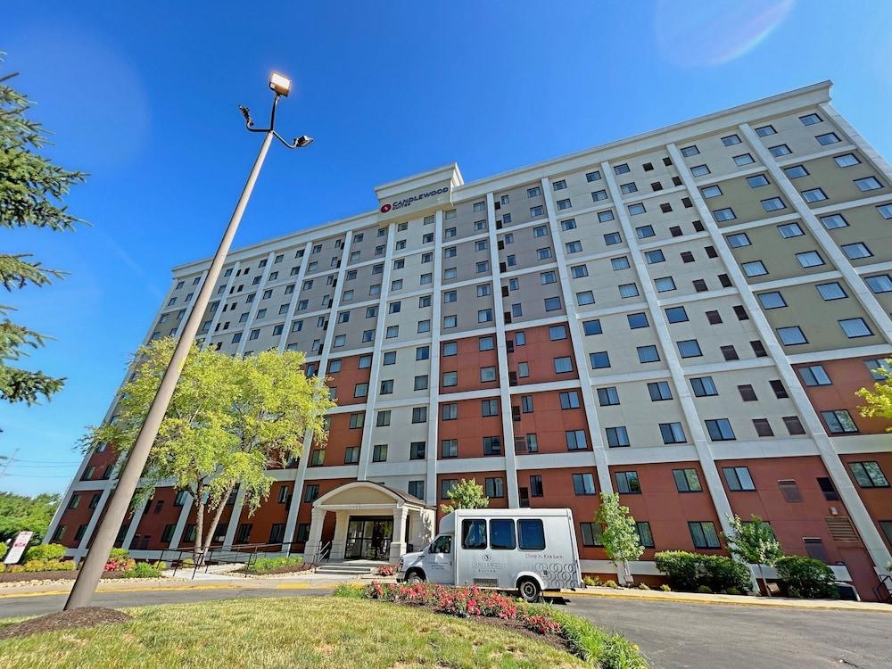 Pet Friendly Candlewood Suites Indianapolis Downtown Medical District an IHG Hotel
