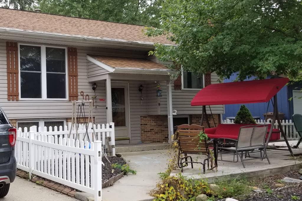 Oakland Airbnb Rentals Pet Policy