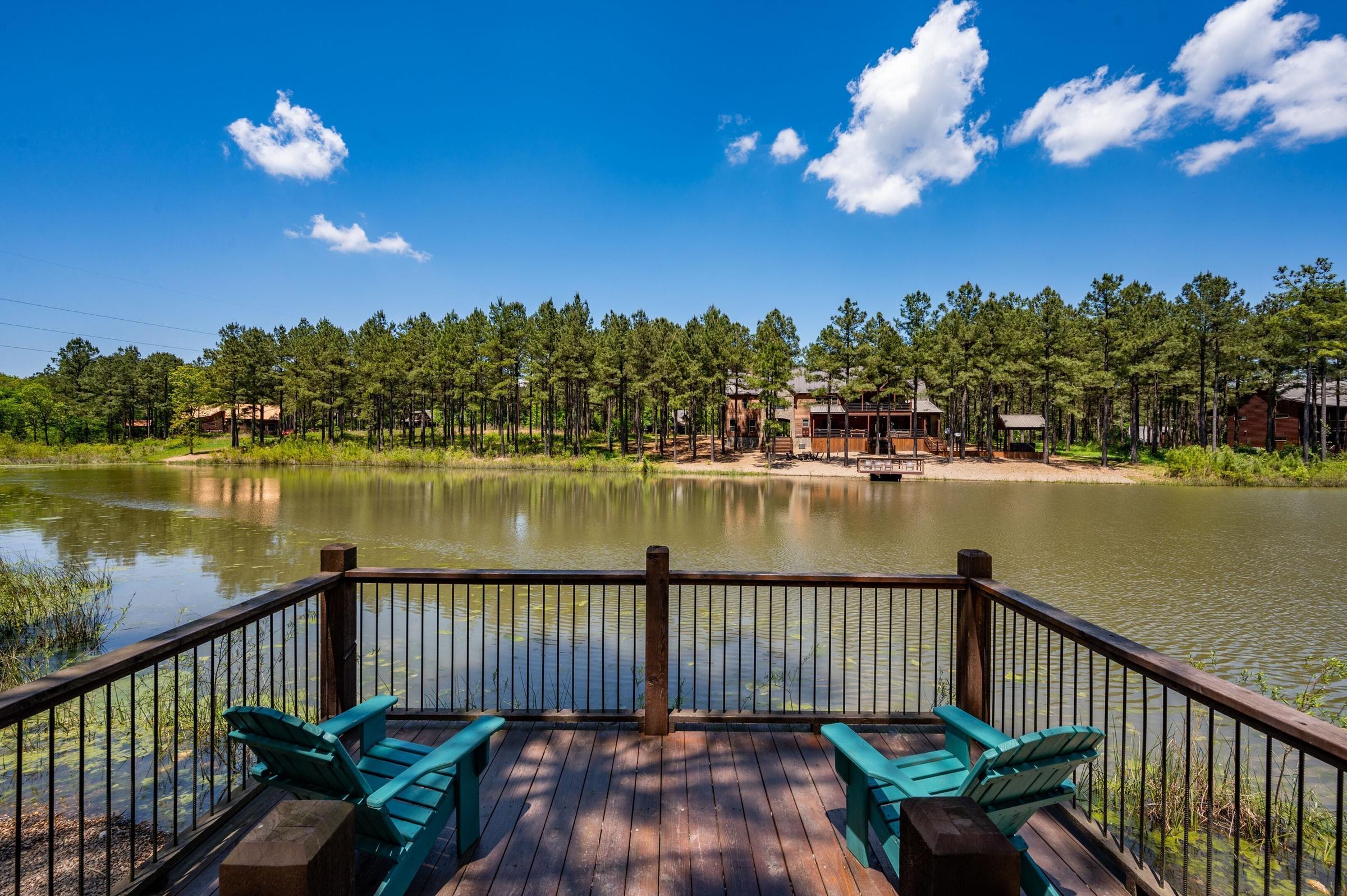Lakeview Hideaway Private Dock on Fishing Pond Pet Policy