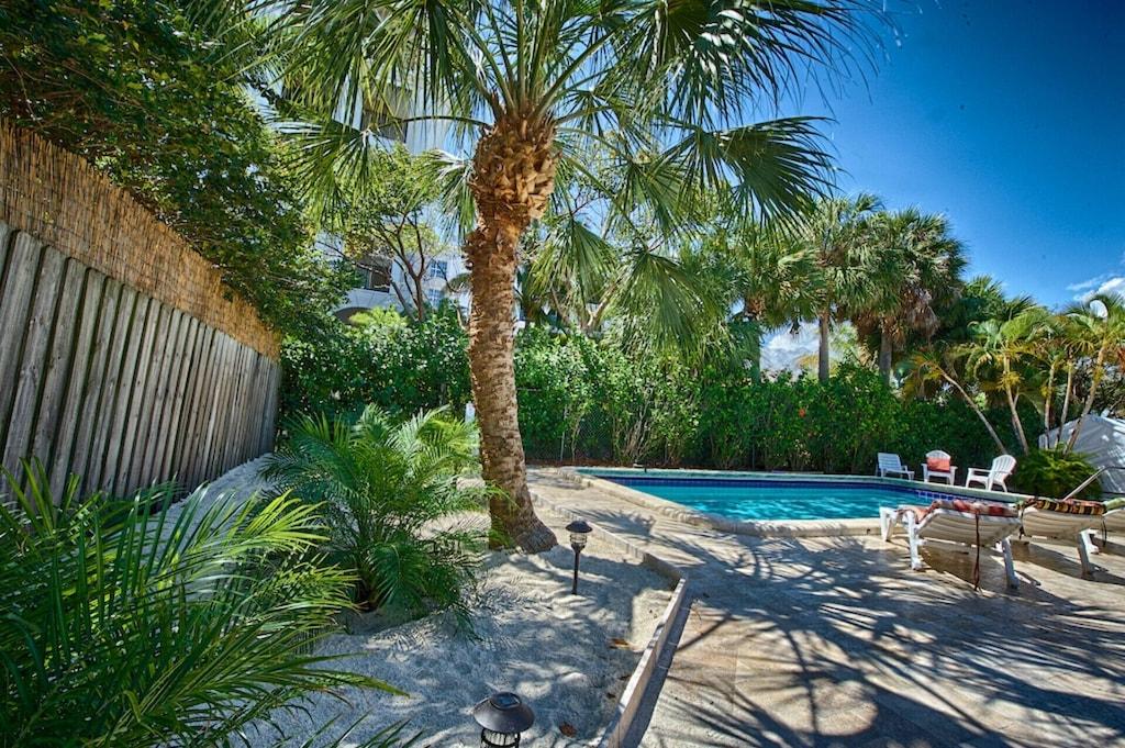 Boca Raton Oceanfront Luxury Pet Policy