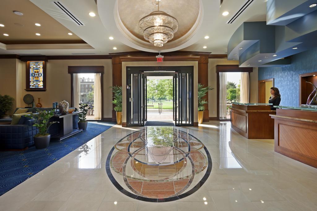 Residence Inn By Marriott Cincinnati Downtown The Phelps In Cincinnati Hotel Rates Reviews On Orbitz