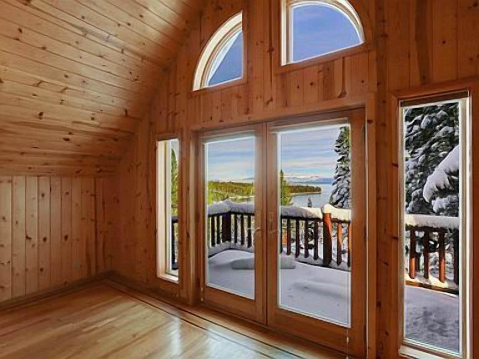 Pet Friendly Lux Chalet With Incredible Lake Views