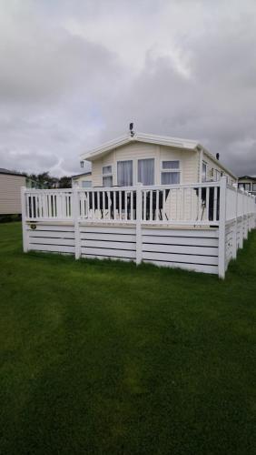 Pet Friendly Bude Caravan Caromax - Families and Couples Only