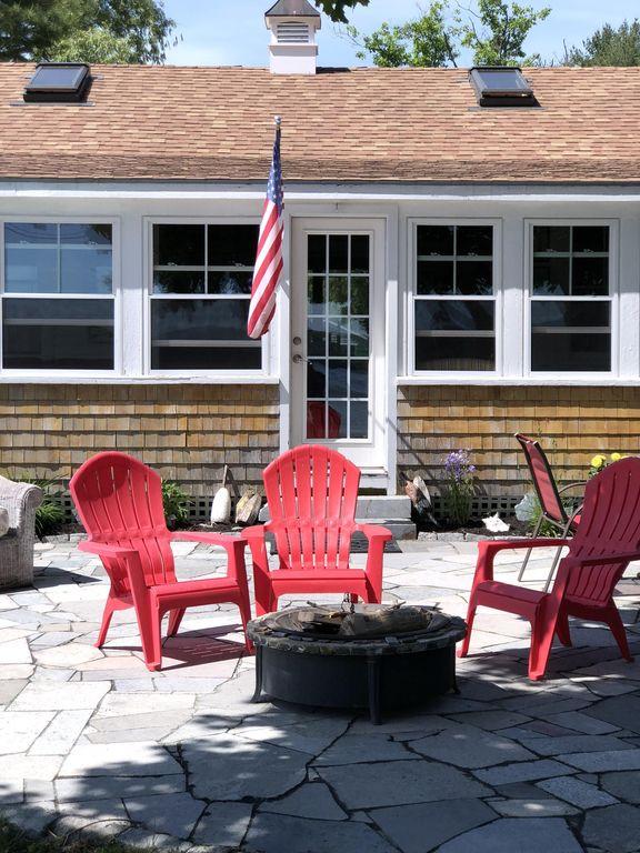 Maine Summer Camp on Damariscotta Lake Pet Policy