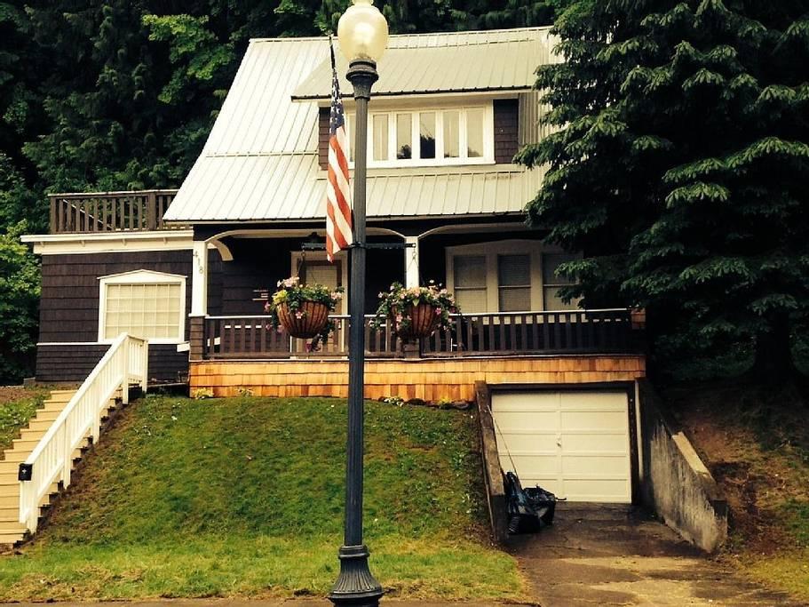 Wallace Airbnb Rentals Pet Policy