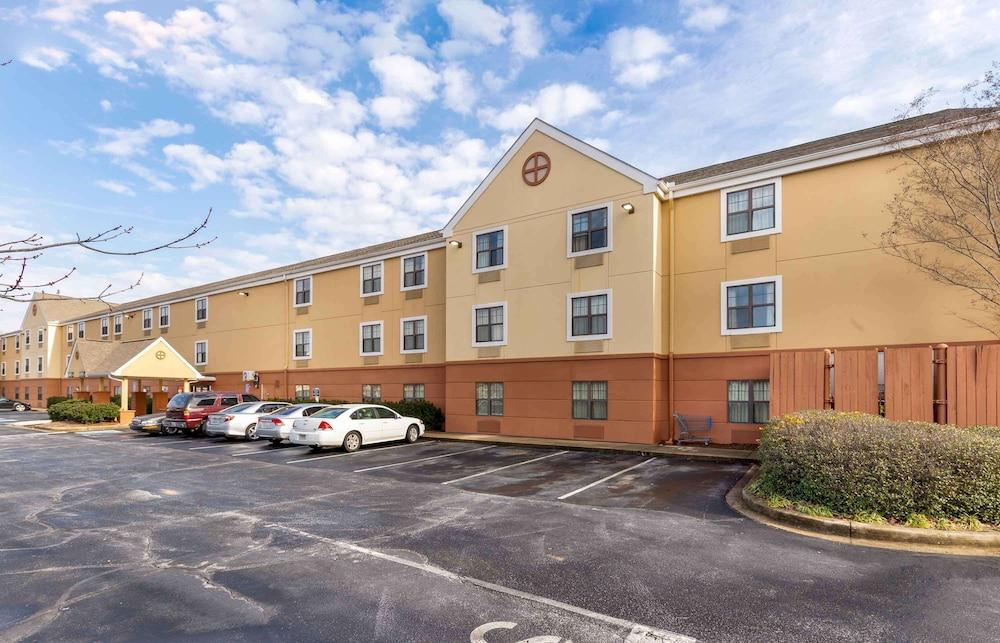 Pet Friendly Extended Stay America Suites Greenville Airport
