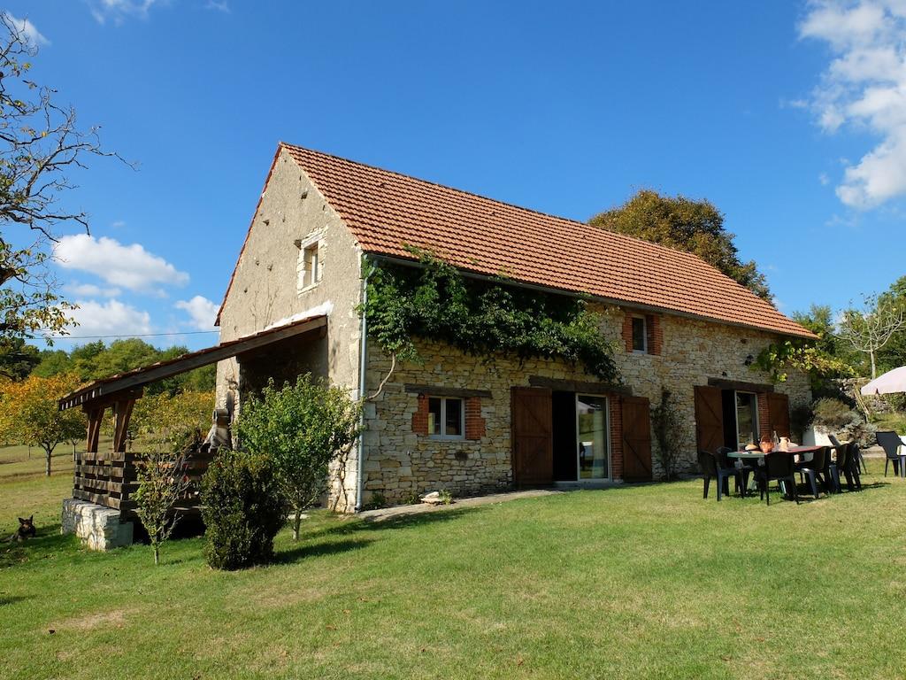 Pet Friendly Uzech Les Oules - Country Holiday Home
