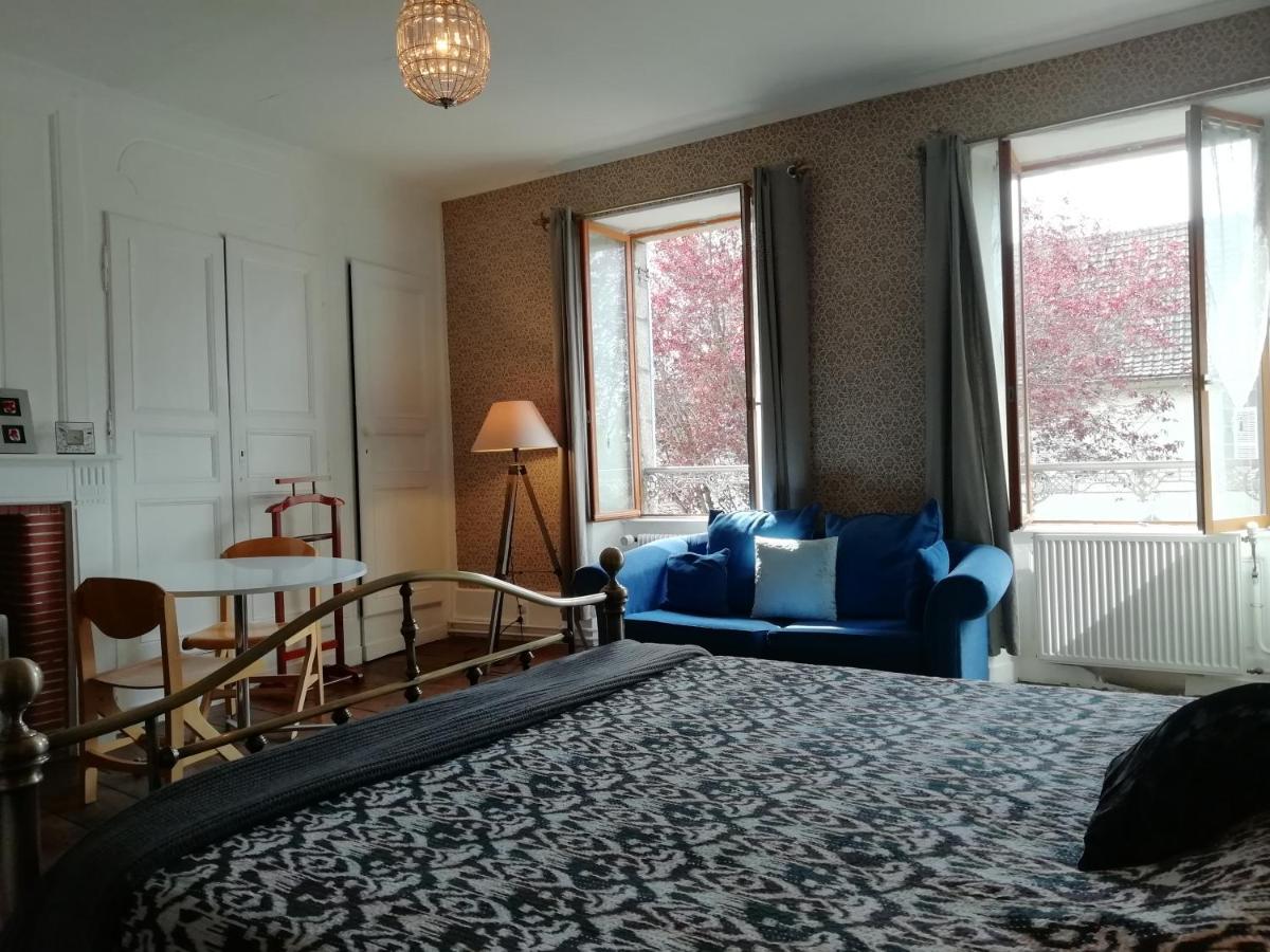 Pet Friendly 3 Place Des Arbres Chambres D'Hôtes Felletin