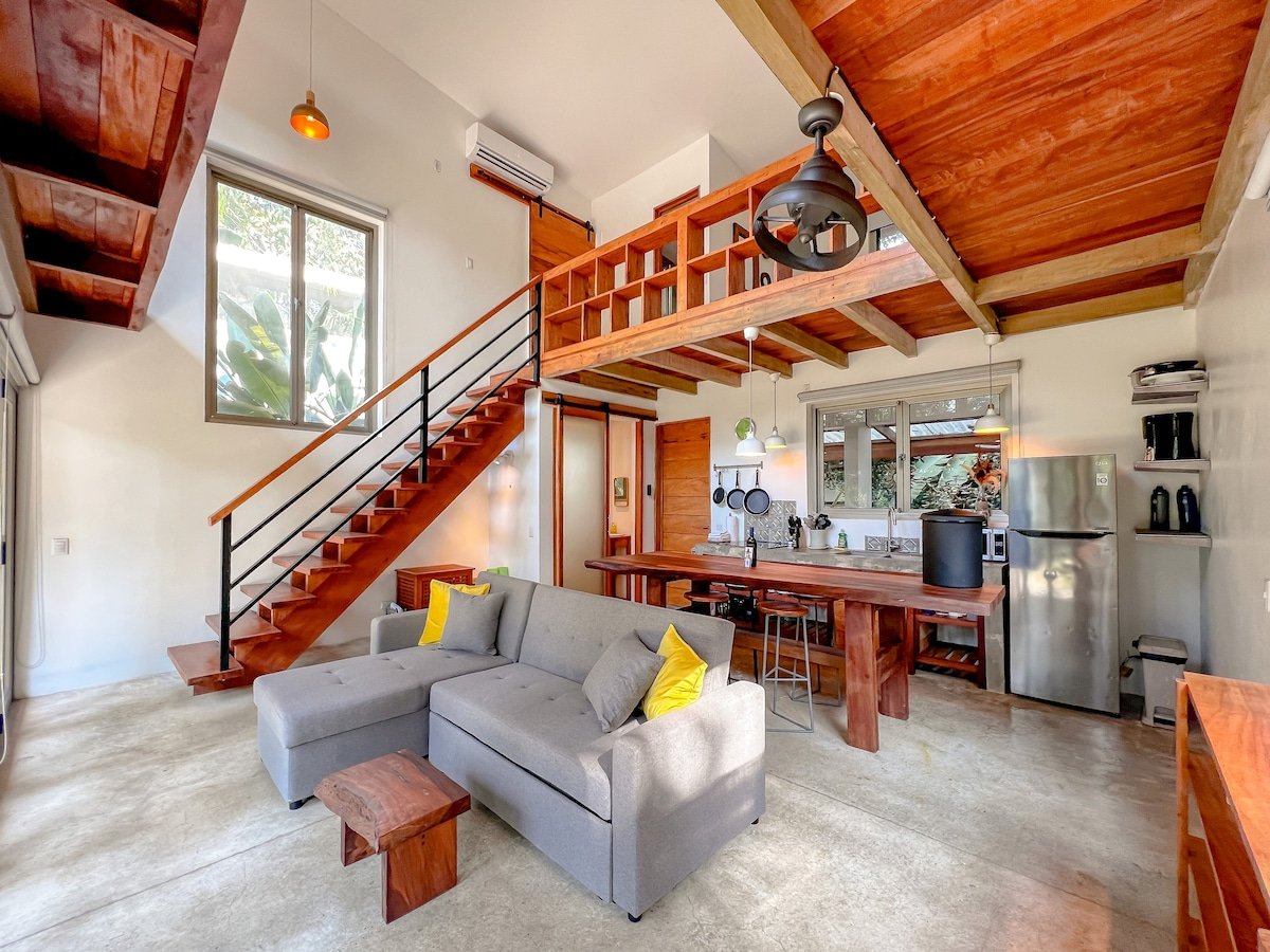 Photo of an airbnb that welcomes pets in Punta Uva, CR.