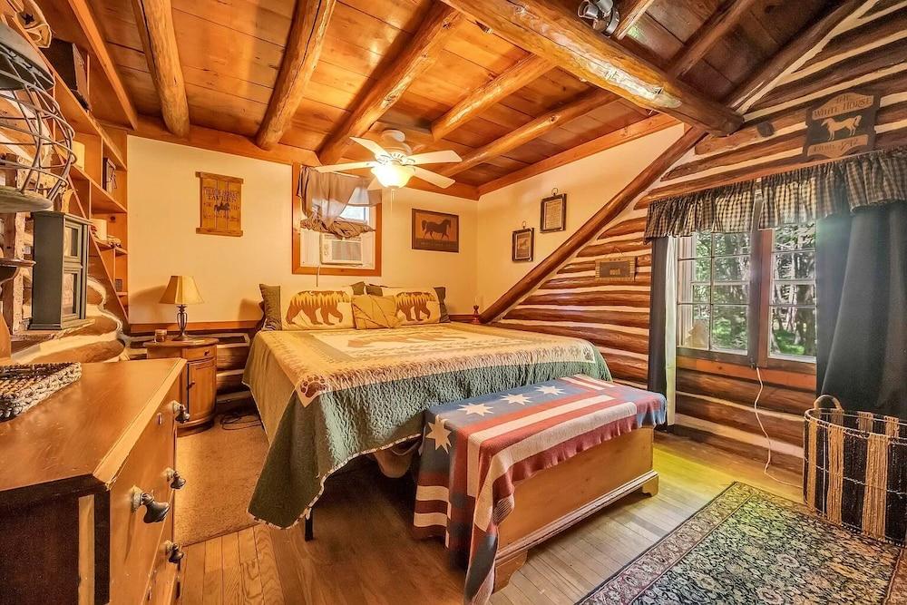 Pet Friendly Rustic Rest Log Cabin with Hot Tub & Trout Stream