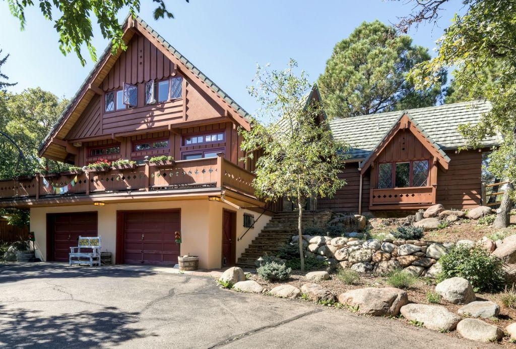 Alluring 3 Bedroom Colorado Springs House With Private Deck Pet Policy
