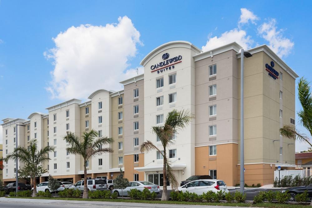 Pet Friendly Candlewood Suites Miami Intl Airport-36th St an IHG Hotel