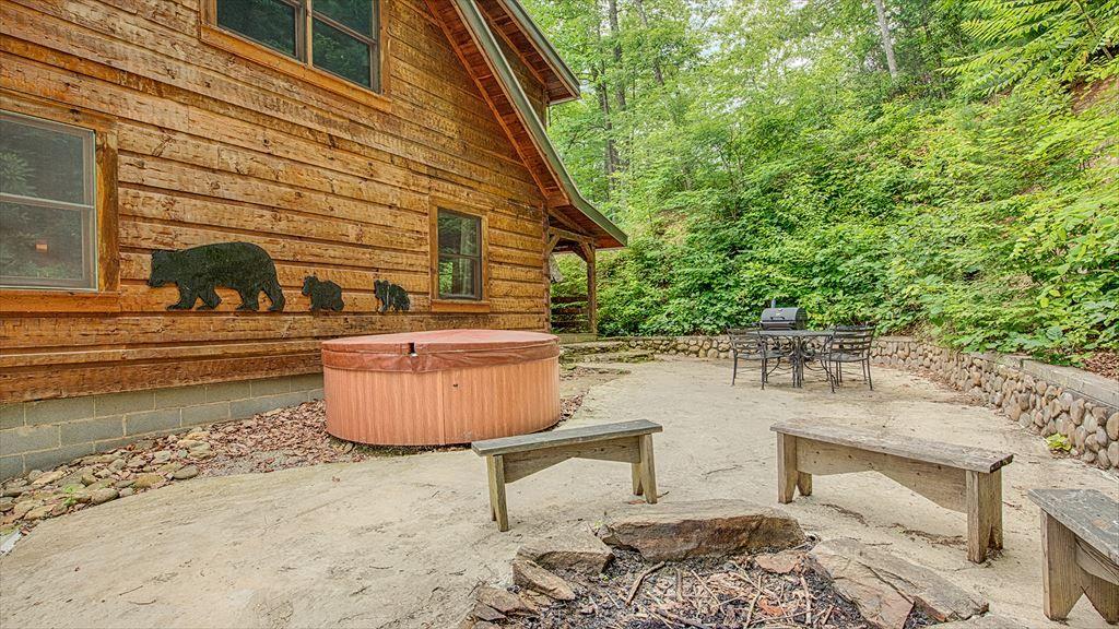 Elk Point Pet Policy