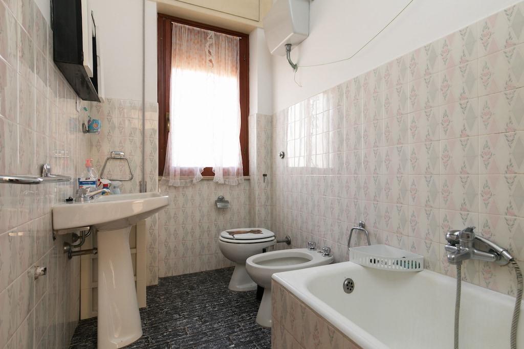 Pet Friendly Lavinio Single-Family Villa