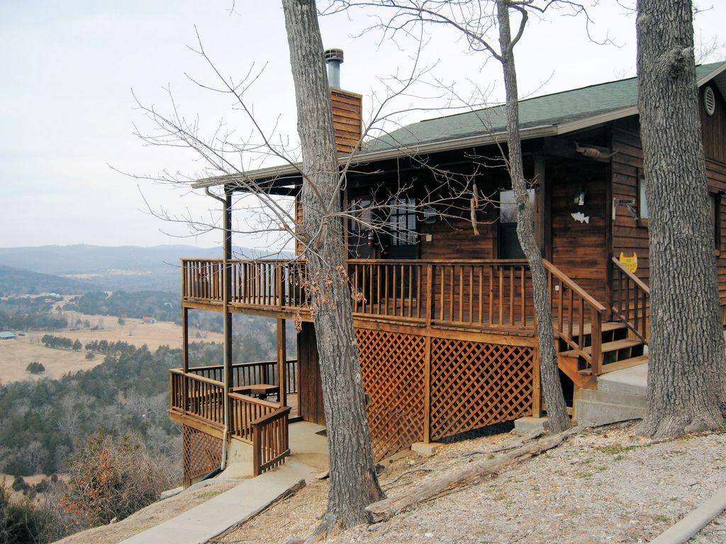 CanUCanoe Riverview Cabins Pet Policy