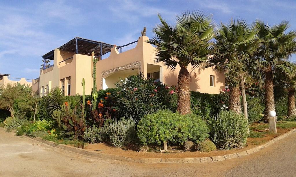 Beautiful Seaside Villa in Residence with Pool Pet Policy